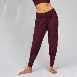 ✨ Imbodhi Pippa Pant - Size Medium ✨